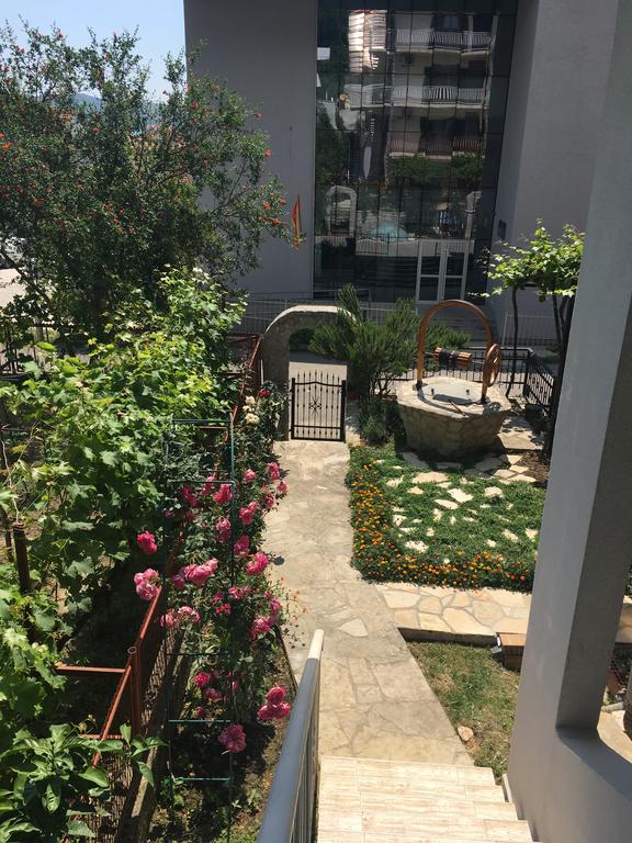 Apartments Milena Tivat Luaran gambar
