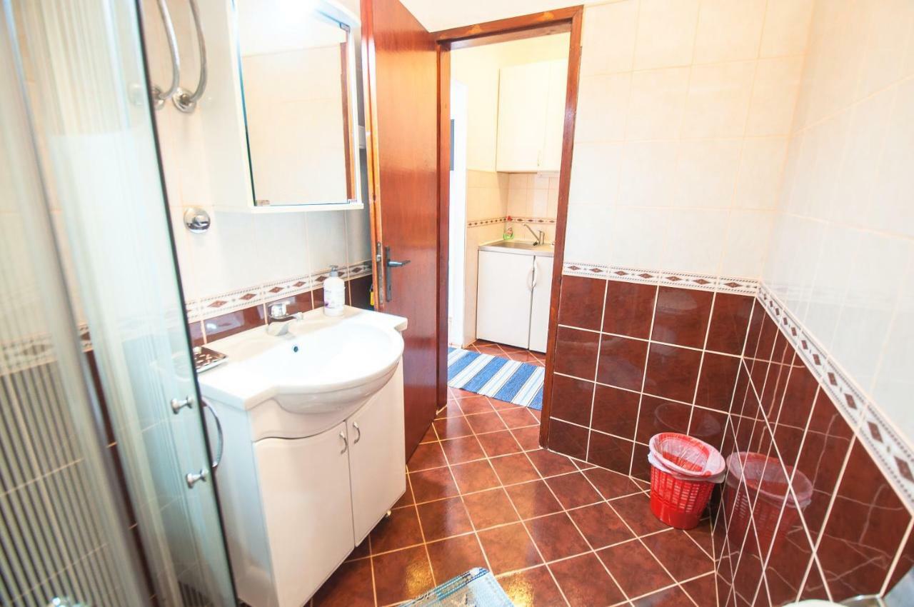 Apartments Milena Tivat Luaran gambar
