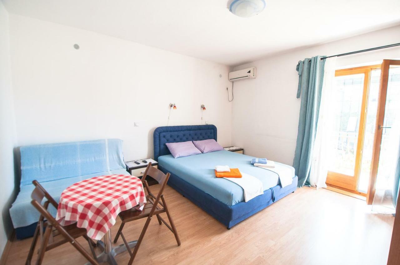 Apartments Milena Tivat Luaran gambar