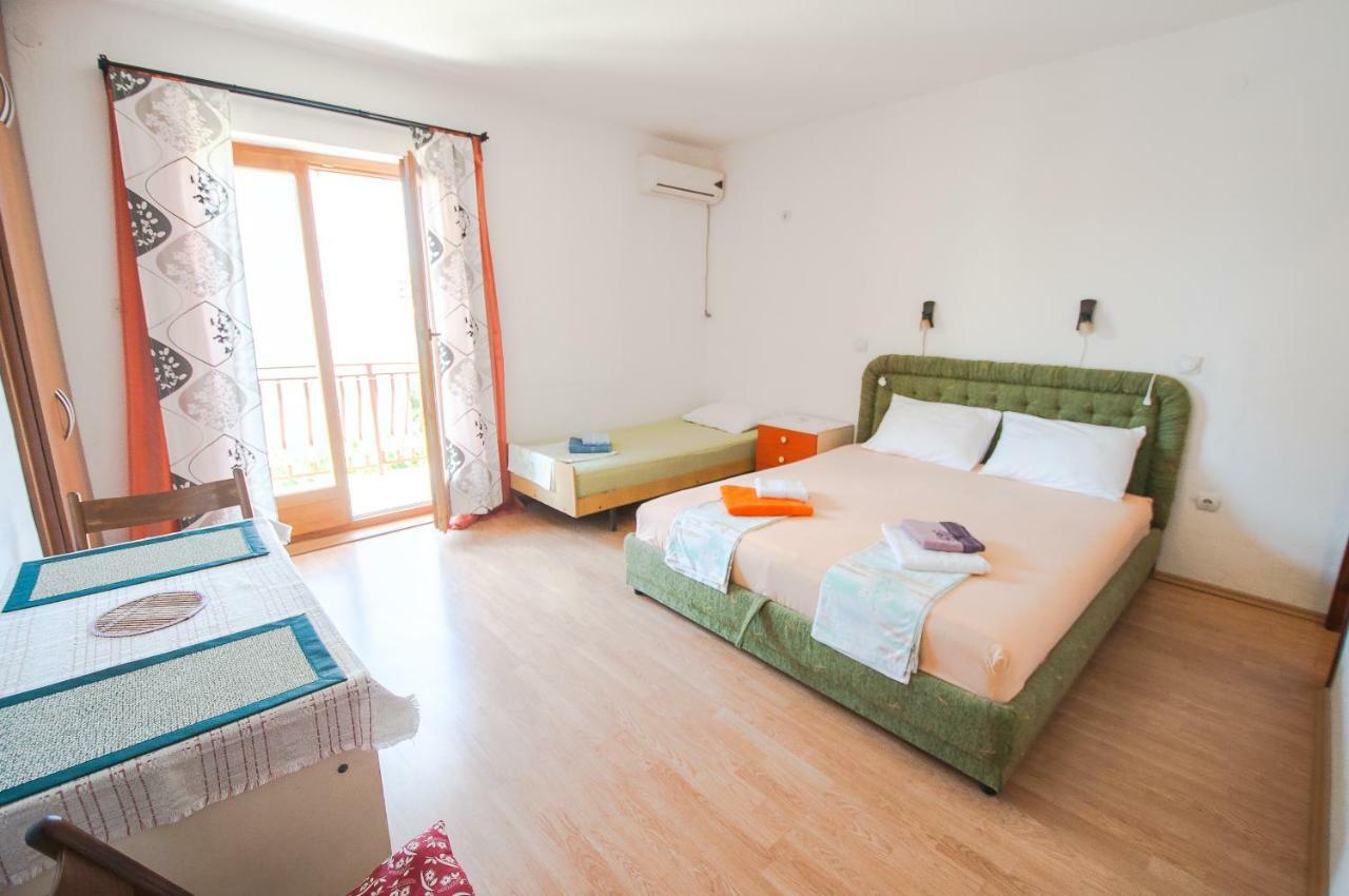 Apartments Milena Tivat Luaran gambar