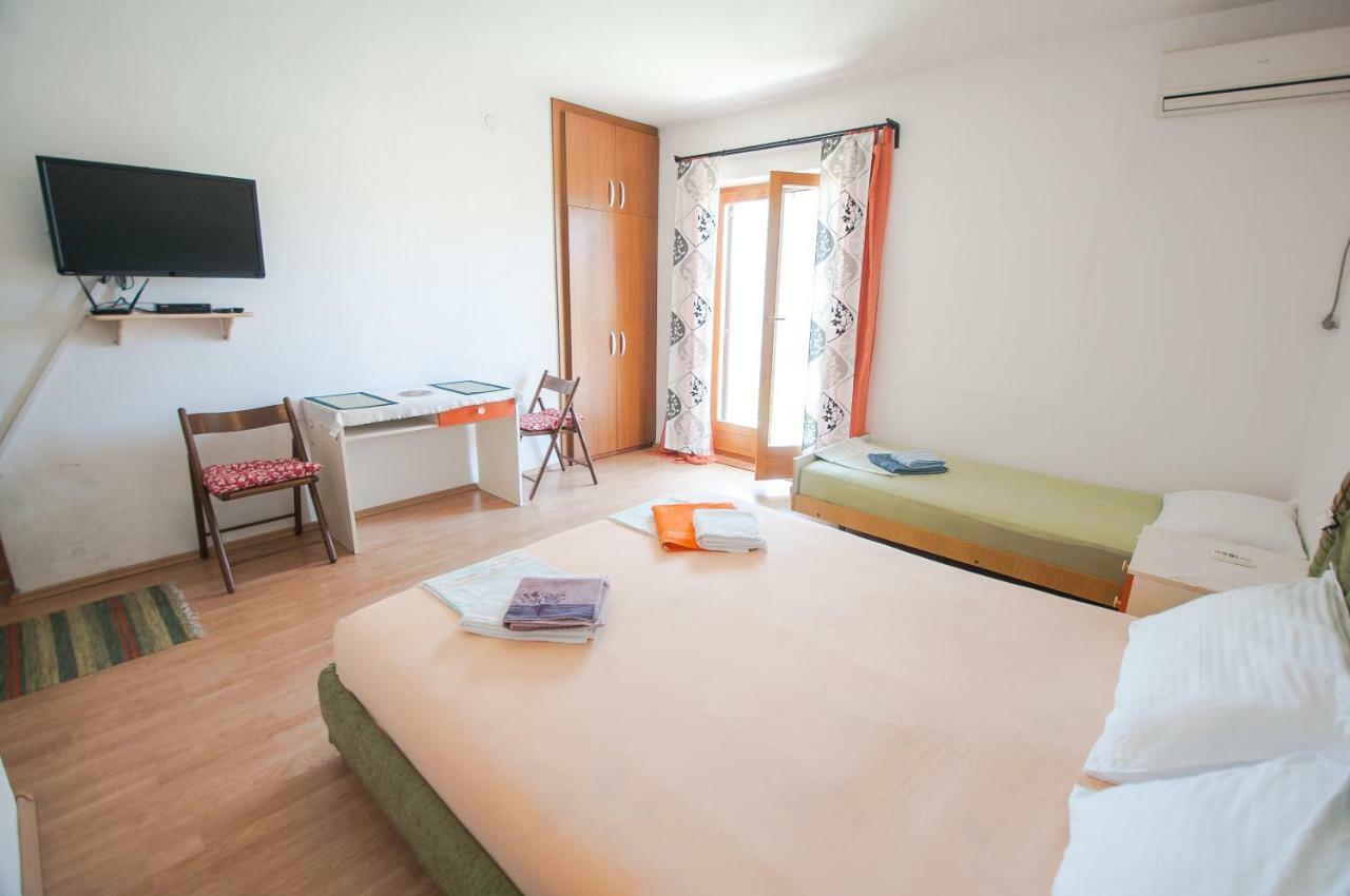 Apartments Milena Tivat Luaran gambar